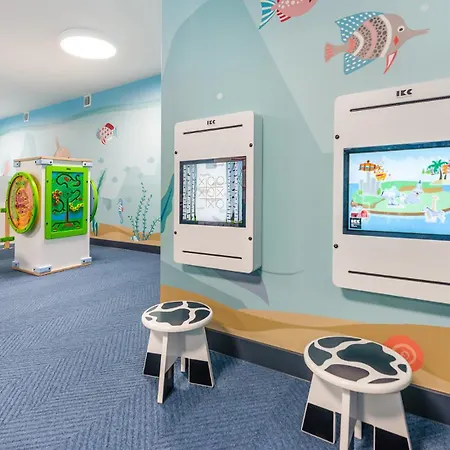 Z Widokiem D607, D408 Basen Fitnes Garaz Bawialnia Parking W Cenie - Nadmorskie Tarasy-kolobrzeg Appartement